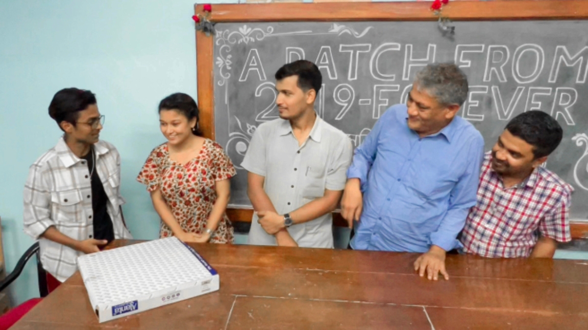 Koushik Ranjit's Farewell Moments with Respected Teachers